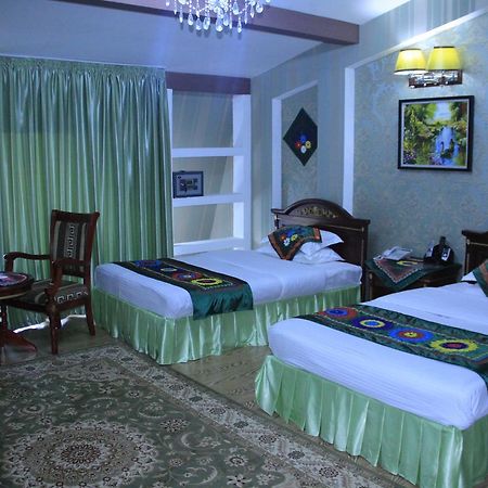 Oriyo Dushanbe Hotel エクステリア 写真